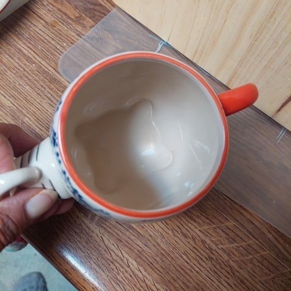 Yokohama Studio Hand-painted Blue/Red Ceramic Elephant Coffee/Tea Mug - Picture 5 of 8